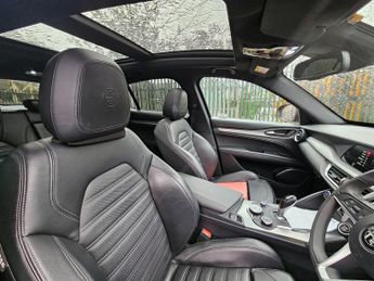 Alfa Romeo Stelvio 2.0T Milano Edizione SUV 5dr Petrol Auto Q4 AWD Euro 6 (s/s) (28