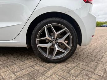 SEAT Ibiza 1.0 TSI XCELLENCE Lux Hatchback 5dr Petrol DSG Euro 6 (s/s) GPF 