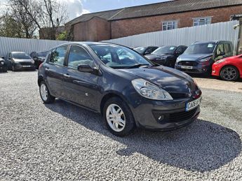 Renault Clio 1.6 VVT Privilege Hatchback 5dr Petrol Automatic (179 g/km, 111 