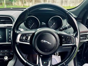Jaguar F-Pace 2.0 D180 R-Sport SUV 5dr Diesel Auto Euro 6 (s/s) (180 ps)