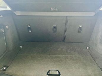 Land Rover Range Rover Evoque 2.0 TD4 SE Tech SUV 5dr Diesel Auto 4WD Euro 6 (s/s) (180 ps)