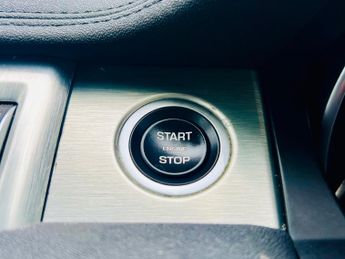 Land Rover Range Rover Evoque 2.0 TD4 SE Tech SUV 5dr Diesel Auto 4WD Euro 6 (s/s) (180 ps)