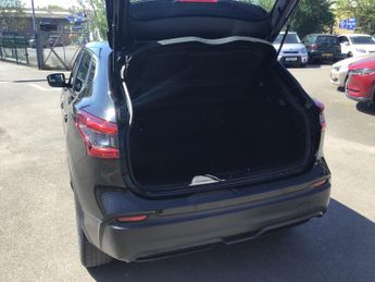 Nissan Qashqai 1.3 DIG-T Acenta Premium SUV 5dr Petrol Manual Euro 6 (s/s) (140