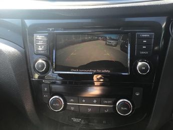 Nissan Qashqai 1.3 DIG-T Acenta Premium SUV 5dr Petrol Manual Euro 6 (s/s) (140