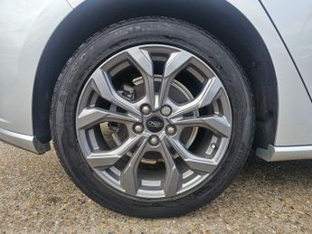 Ford Focus 1.0T EcoBoost MHEV ST-Line Hatchback 5dr Petrol Hybrid DCT Euro 