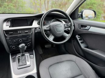 Audi A4 2.0 TDI Executive SE Saloon 4dr Diesel Multitronic Euro 4 (143 p