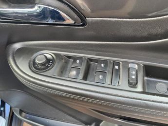 Vauxhall Mokka X 1.4i Turbo Elite Nav SUV 5dr Petrol Auto Euro 6 (140 ps)