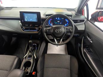 Toyota Corolla 1.8 VVT-h GPF Design Hatchback 5dr Petrol Hybrid CVT Euro 6 (s/s