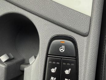 Kia Niro 1.6h GDi First Edition SUV 5dr Petrol Hybrid DCT Euro 6 (s/s) (1