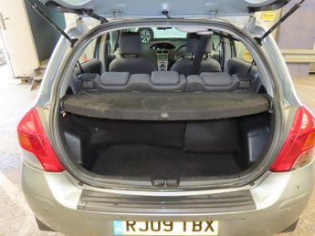 Toyota Yaris 1.33 Dual VVT-i TR Hatchback 5dr Petrol MultiMode Euro 4 (s/s) (