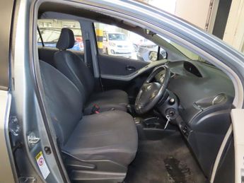 Toyota Yaris 1.33 Dual VVT-i TR Hatchback 5dr Petrol MultiMode Euro 4 (s/s) (