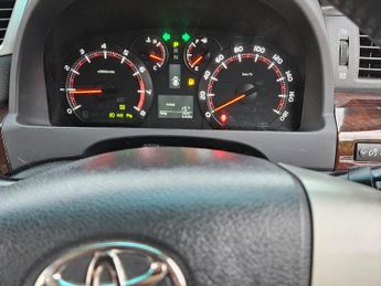 Toyota Vellfire 8 Seater- 2.4L PETROL-ULEZ/CAZ PASS-FREE 42MONTHS GOLD WARRANTY 