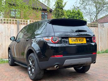 Land Rover Discovery Sport 2.0 TD4 Landmark SUV 5dr Diesel Auto 4WD Euro 6 (s/s) (180 ps)