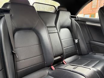 Mercedes-Benz E Class 2.1 E250 CDI BlueEfficiency Sport Cabriolet 2dr Diesel G-Tronic+