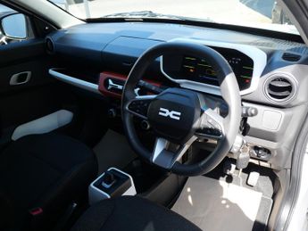 Dacia Spring 45 26.8kWh Expression Electric Auto 5dr Only 4000 Miles