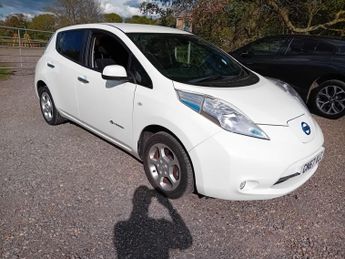 Nissan Leaf 30kWh Acenta Auto 5dr