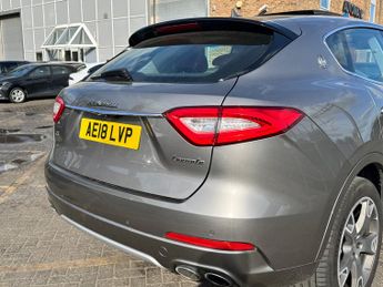 Maserati Levante 3.0D V6 SUV 5dr Diesel ZF 4WD Euro 6 (s/s) (275 ps)