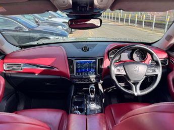 Maserati Levante 3.0D V6 SUV 5dr Diesel ZF 4WD Euro 6 (s/s) (275 ps)