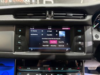 Jaguar XF 2.0d R-Sport Saloon 4dr Diesel Auto Euro 6 (s/s) (180 ps)