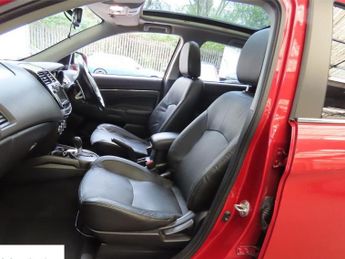 Mitsubishi ASX 2.2 DI-D ZC-H SUV 5dr Diesel Auto 4WD Euro 6 (147 ps)