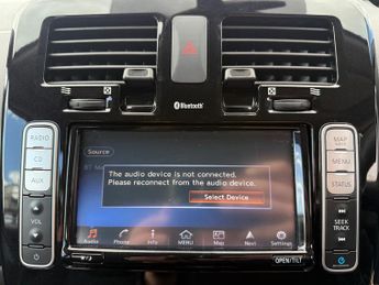 Nissan LEAF 24kWh Acenta Hatchback 5dr Electric Auto (109 bhp)