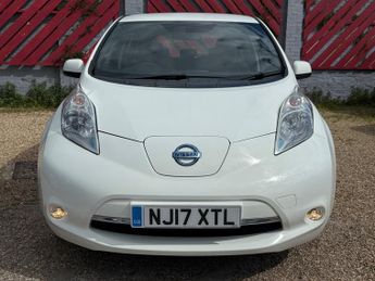 Nissan LEAF 24kWh Acenta Hatchback 5dr Electric Auto (109 bhp)