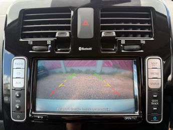 Nissan LEAF 24kWh Acenta Hatchback 5dr Electric Auto (109 bhp)