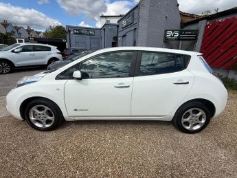 Nissan LEAF 24kWh Acenta Hatchback 5dr Electric Auto (109 bhp)