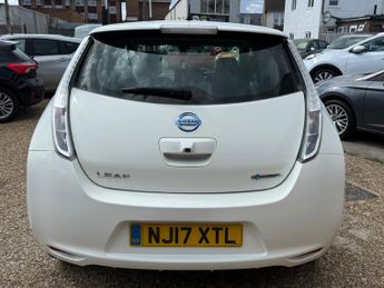 Nissan LEAF 24kWh Acenta Hatchback 5dr Electric Auto (109 bhp)