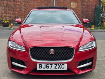 Jaguar XF 2.0i R-Sport Saloon 4dr Petrol Auto AWD Euro 6 (s/s) (300 ps)