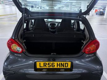 Toyota Aygo 1.0 VVT-i + Hatchback 5dr Petrol MultiMode Euro 4 (67 bhp)