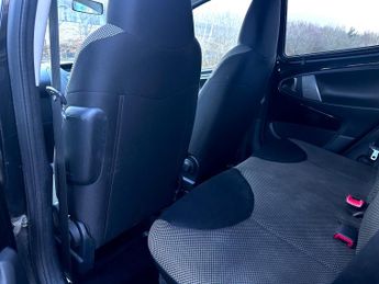 Toyota Aygo 1.0 VVT-i Fire Hatchback 5dr Petrol MultiMode Euro 5 (a/c) (67 p