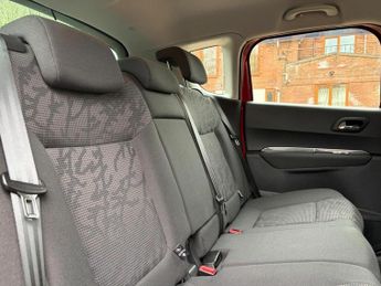 Peugeot 3008 1.6 e-HDi Active SUV 5dr Diesel EGC Euro 5 (s/s) (112 ps)