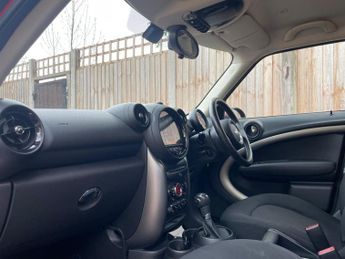 Mini Countryman 1.6 Cooper SUV 5dr Petrol Auto Euro 6 (122 ps)