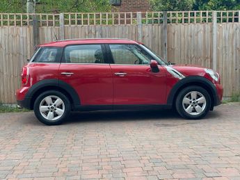 Mini Countryman 1.6 Cooper SUV 5dr Petrol Auto Euro 6 (122 ps)