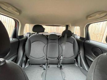 Mini Countryman 1.6 Cooper SUV 5dr Petrol Auto Euro 6 (122 ps)