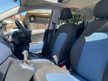 Hyundai i10 1.2 Premium SE Hatchback 5dr Petrol Auto Euro 5 (87 ps)