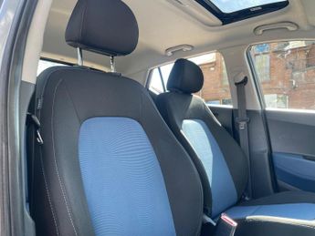 Hyundai i10 1.2 Premium SE Hatchback 5dr Petrol Auto Euro 5 (87 ps)