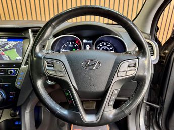 Hyundai Santa Fe 2.2 CRDi Blue Drive Premium SE SUV 5dr Diesel Auto 4WD  (7 Seat)