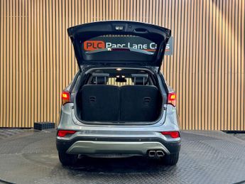 Hyundai Santa Fe 2.2 CRDi Blue Drive Premium SE SUV 5dr Diesel Auto 4WD  (7 Seat)