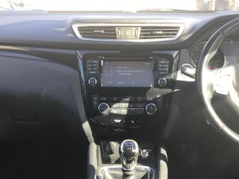Nissan Qashqai 1.2 DIG-T N-Connecta SUV 5dr Petrol Manual 2WD Euro 6 (s/s) (115
