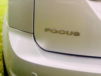 Ford Focus 1.6 Titanium Hatchback 5dr Petrol Automatic (184 g/km, 99 bhp)