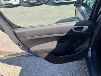 Peugeot 307 1.6 16v S Hatchback 5dr Petrol Tiptronic (189 g/km, 110 bhp)