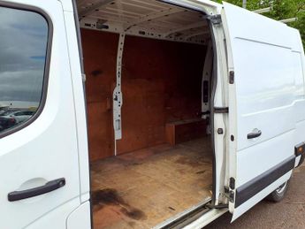 Nissan NV400 2.3 dCi 35 SE Panel Van 5dr Diesel Manual FWD L3 H3 Euro 6 (130 