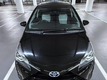 Toyota Yaris 1.5 VVT-h Design Hatchback 5dr Petrol Hybrid E-CVT Euro 6 (s/s) 