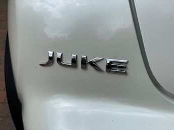 Nissan Juke 1.6 Acenta Premium SUV 5dr Petrol XTRON Euro 5 (117 ps)