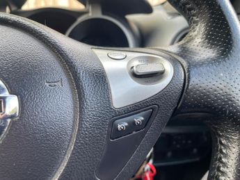 Nissan Juke 1.6 Acenta Premium SUV 5dr Petrol XTRON Euro 5 (117 ps)