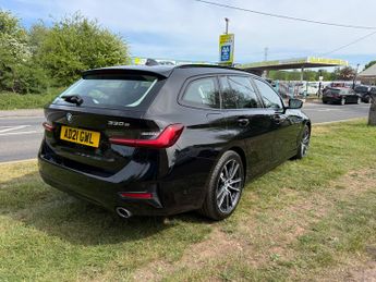 BMW 3 Series 2.0 330e 12kWh Sport Pro Touring 5dr Petrol Plug-in Hybrid Auto 