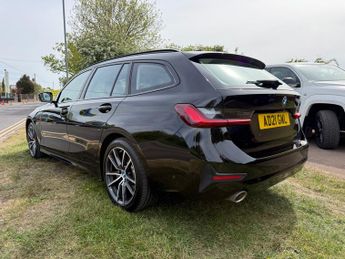 BMW 3 Series 2.0 330e 12kWh Sport Pro Touring 5dr Petrol Plug-in Hybrid Auto 