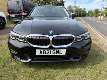 BMW 3 Series 2.0 330e 12kWh Sport Pro Touring 5dr Petrol Plug-in Hybrid Auto 